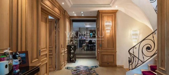 Villa de 5 dormitorios en Neuilly-sur-Seine, France No. 144622 10