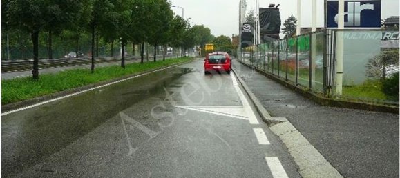 55m² Office in Bergamo, Italy No. 364754 10