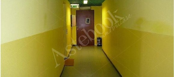 55m² Office in Bergamo, Italy No. 364754 13