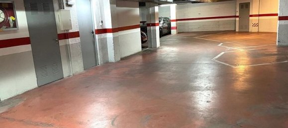  مرآب في Marbella, Spain رقم 182169 6