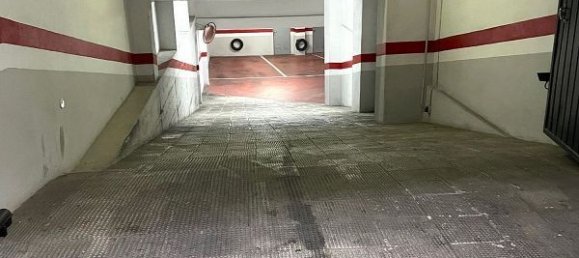  مرآب في Marbella, Spain رقم 182169 8