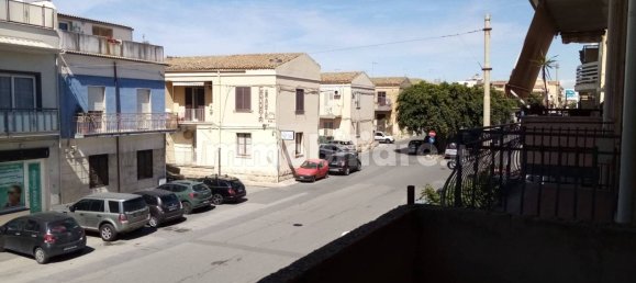 Casa de 3 dormitorios en Vittoria, Italy No. 355371 2