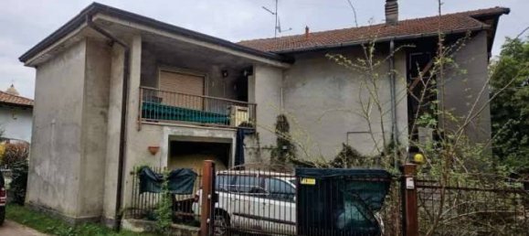 2 chambres Maison à Leggiuno, Italy No. 262497 3