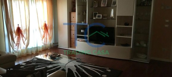 4 Schlafzimmer Wohnung in Piacenza, Italy, Nr. 363733 7