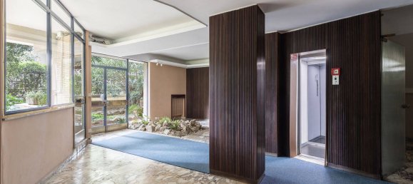 1 bedroom Apartment in Rome, Italy No. 324172 3