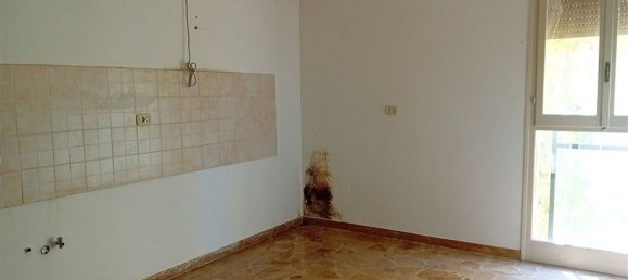3 Schlafzimmer Wohnung in Sassari, Italy, Nr. 344937 3
