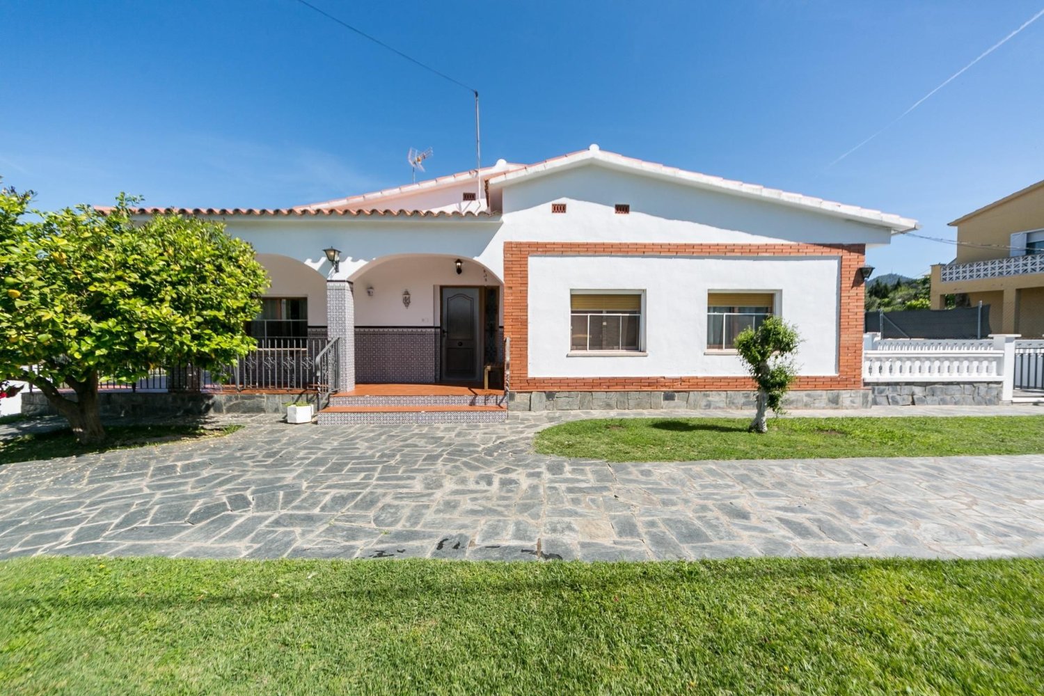 3 bedrooms House in Olesa de Montserrat, Spain No. 160405