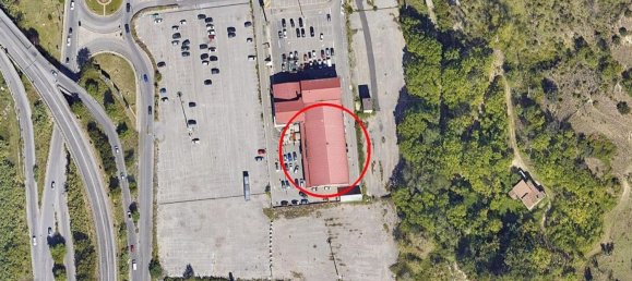 783m² Office in Zumpano, Italy No. 374884 15