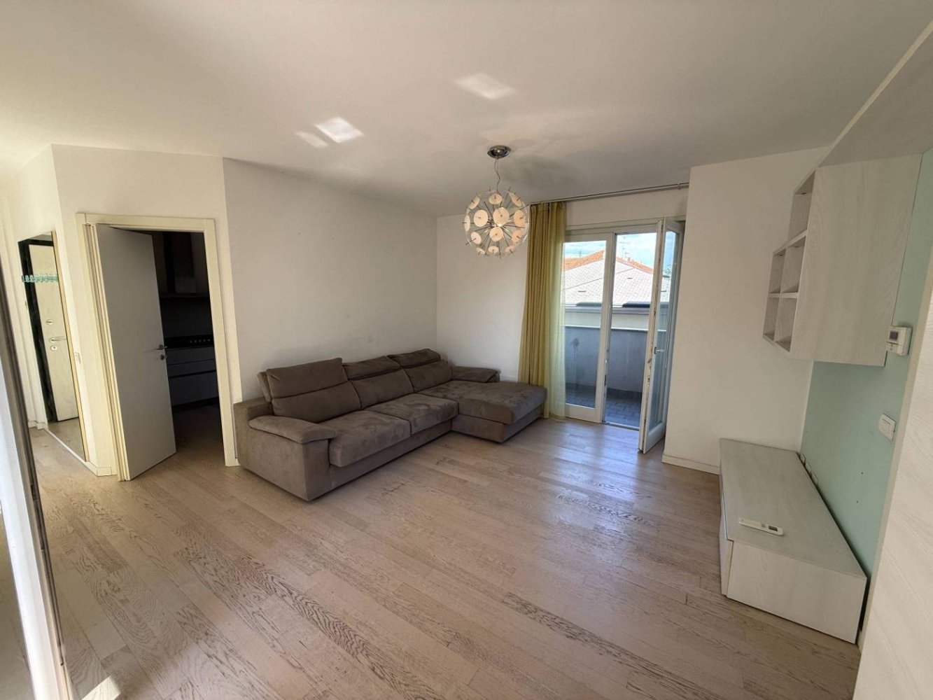 2 Schlafzimmer Wohnung in Legnano, Italy, Nr. 345036