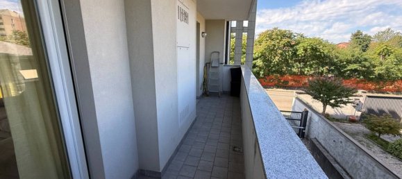 2 Schlafzimmer Wohnung in Legnano, Italy, Nr. 345036 9