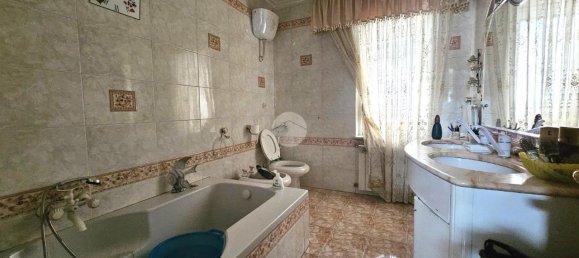 4 rooms Apartment in Casoria, Italy No. 38959 8