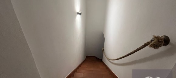 8 bedrooms Duplex in Vinci, Italy No. 353123 17