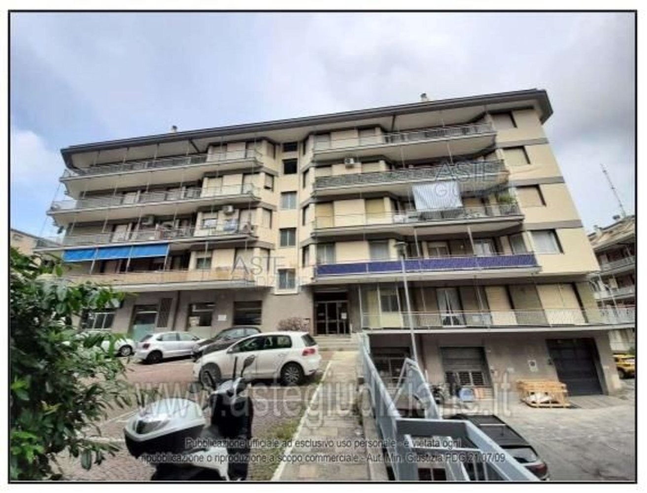 6 bedrooms Apartment in Genoa, Italy No. 364685