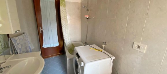 3 rooms Apartment in Bra, Italy No. 76031 14