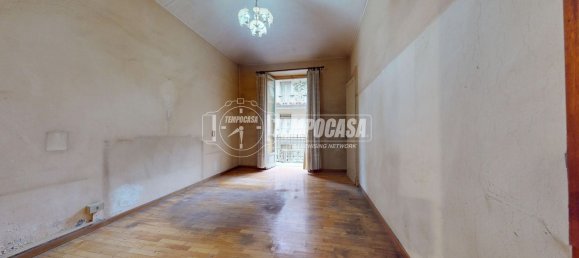 5 rooms Apartment in Turin, Italy No. 53288 23