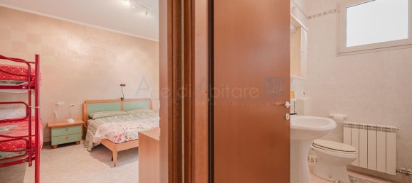 2-salle Appartement à Caorle, Italy No. 119377 7