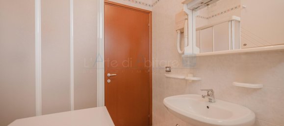 2-salle Appartement à Caorle, Italy No. 119377 8