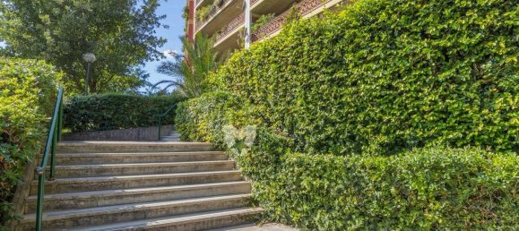 5 bedrooms Apartment in Rome, Italy No. 320924 17