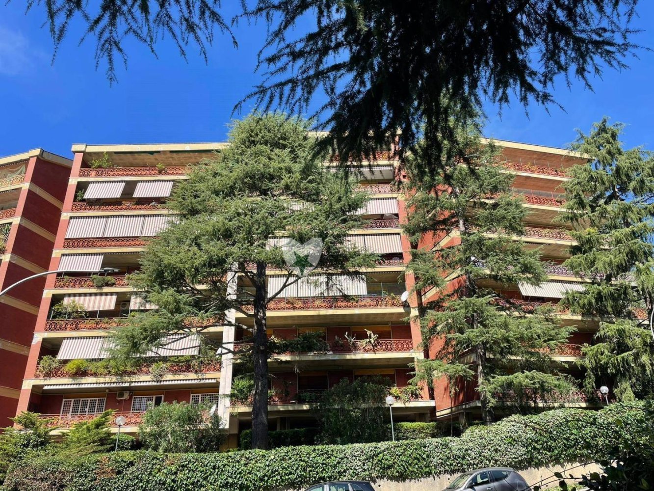 5 bedrooms Apartment in Rome, Italy No. 320924