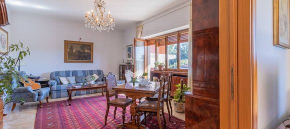 5 bedrooms Apartment in Rome, Italy No. 320924 22