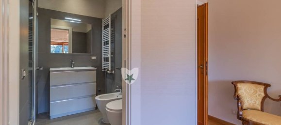 5 bedrooms Apartment in Rome, Italy No. 320924 47