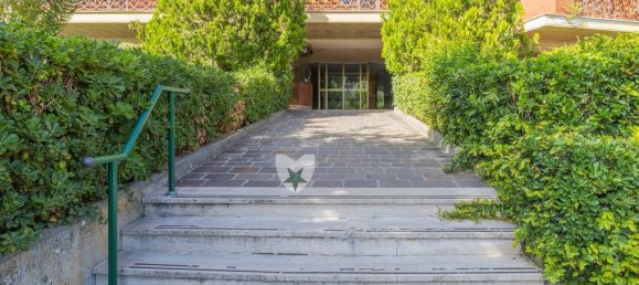 5 bedrooms Apartment in Rome, Italy No. 320924 18