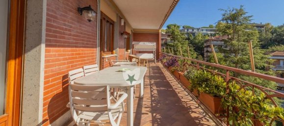 5 bedrooms Apartment in Rome, Italy No. 320924 8