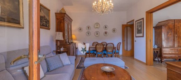 5 bedrooms Apartment in Rome, Italy No. 320924 6
