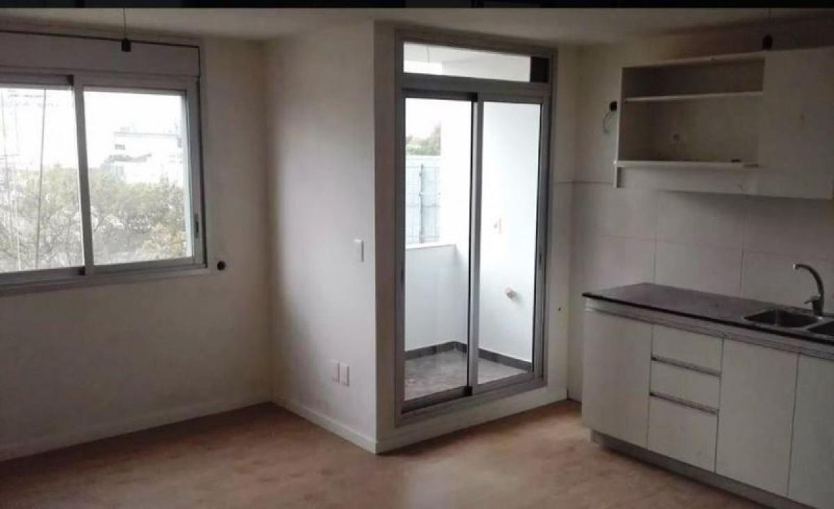 2 bedrooms Apartment in Montevideo, Uruguay No. 6543