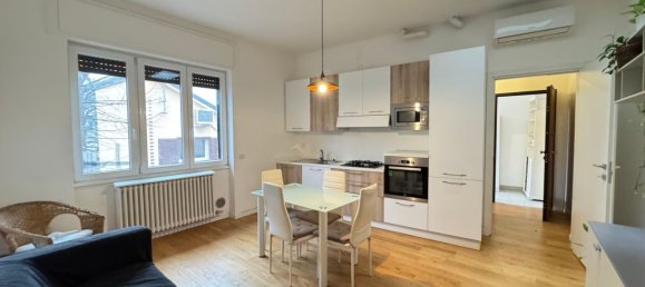 Квартира с 2 комнатами в Чернуско суль Навильо, Италия № 44262 15