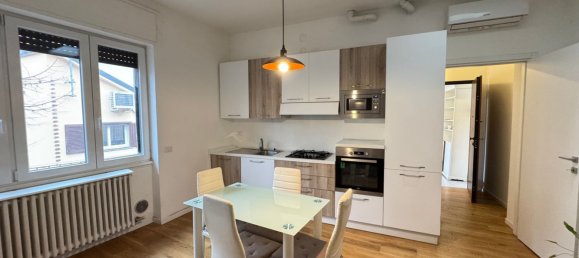 Квартира с 2 комнатами в Чернуско суль Навильо, Италия № 44262 24