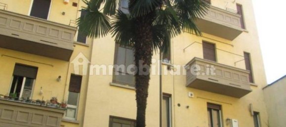 2 bedrooms Apartment in Milan, Italy No. 361783 2