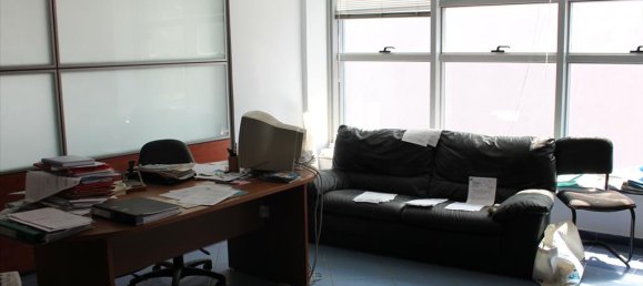 600m² Property in Alimos, Greece No. 7939 4