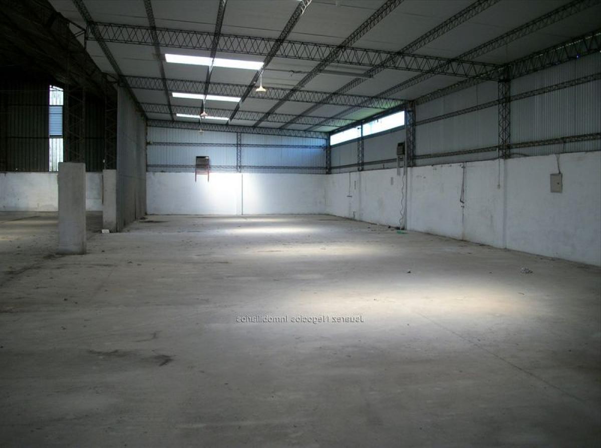 Здание в Монтевидео, Уругвай № 16321