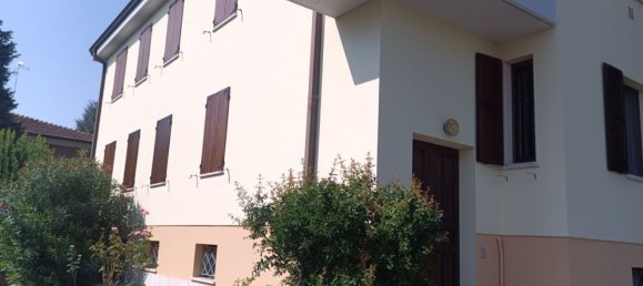 5 bedrooms Apartment in Spilamberto, Italy No. 318636 3