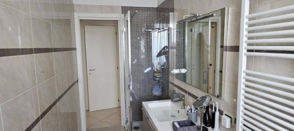 3 Schlafzimmer Villa in Albignasego, Italy, Nr. 341693 3