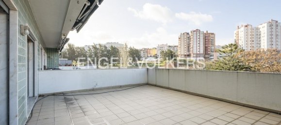 Квартира с 3 спальнями в Лиссабон, Португалия № 113538 11