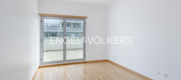 Квартира с 3 спальнями в Лиссабон, Португалия № 113538 20