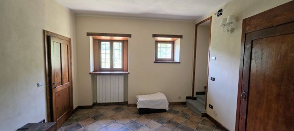 10 rooms House in Fosciandora, Italy No. 289258 42
