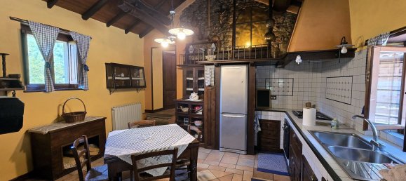 10 rooms House in Fosciandora, Italy No. 289258 22