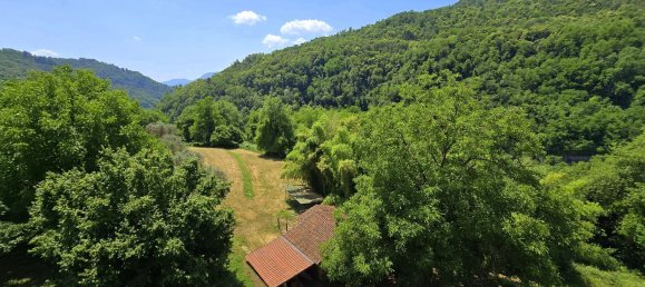 10 rooms House in Fosciandora, Italy No. 289258 3