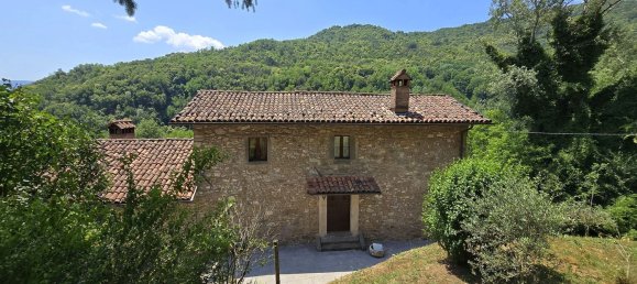 10 rooms House in Fosciandora, Italy No. 289258 11