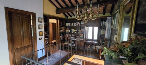 10 rooms House in Fosciandora, Italy No. 289258 33