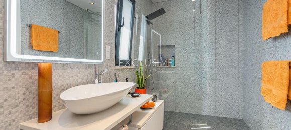 2 bedrooms Villa in Portimao, Portugal No. 7577 9