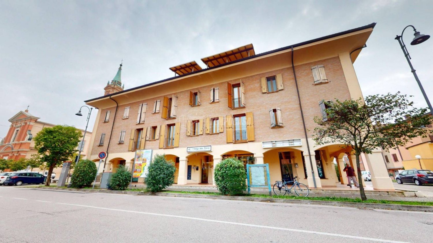 Studio in Cento, Italy No. 137624