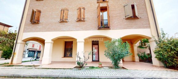 Studio in Cento, Italy No. 137624 11