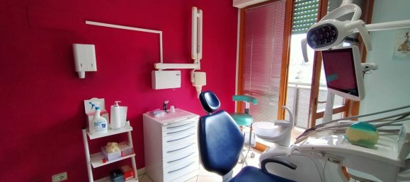 70m² Office in Terni, Italy No. 312664 8