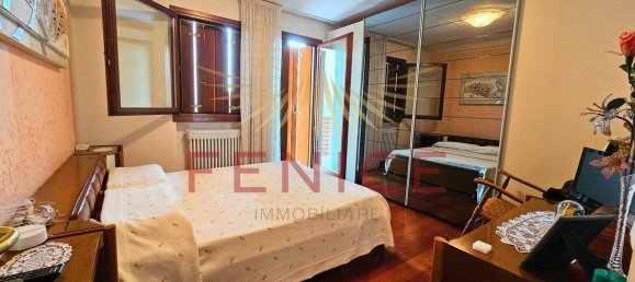 3 bedrooms Apartment in Treviso, Italy No. 327114 9