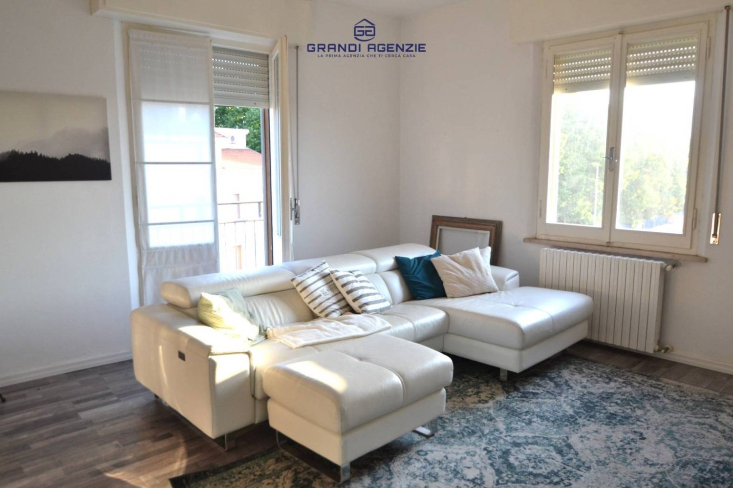 2 bedrooms Apartment in Parma, Italy No. 323342