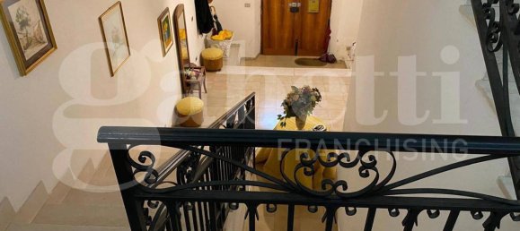 5 rooms House in Oristano, Italy No. 266890 3